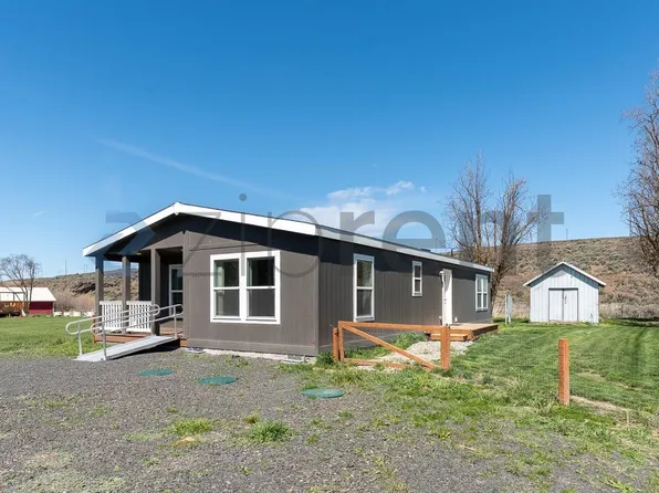 23143 Lowe Rd E, Lamona, WA 99144