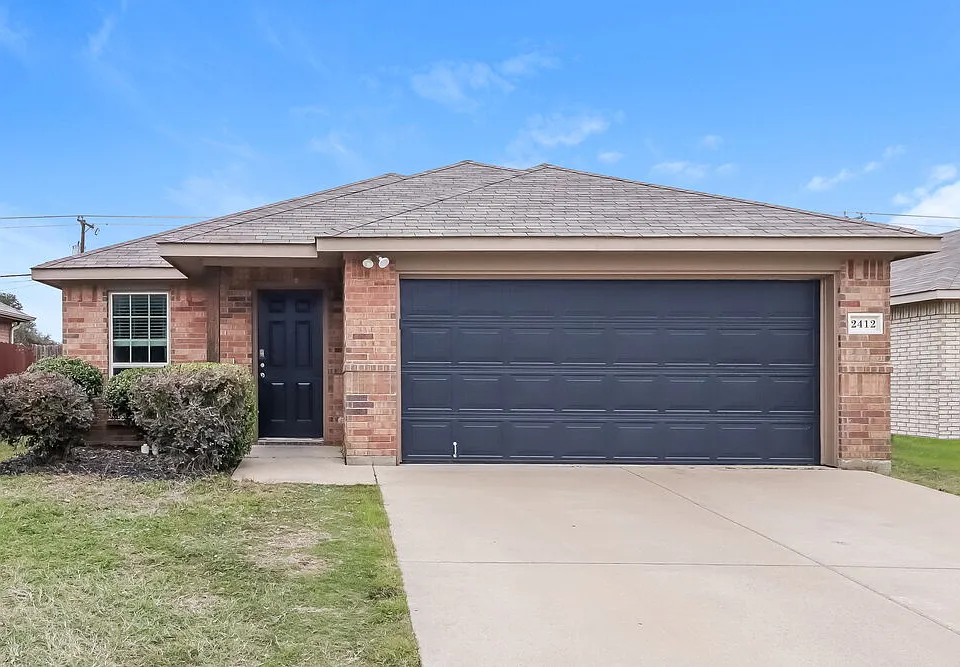 2412 Hawkwood Ct