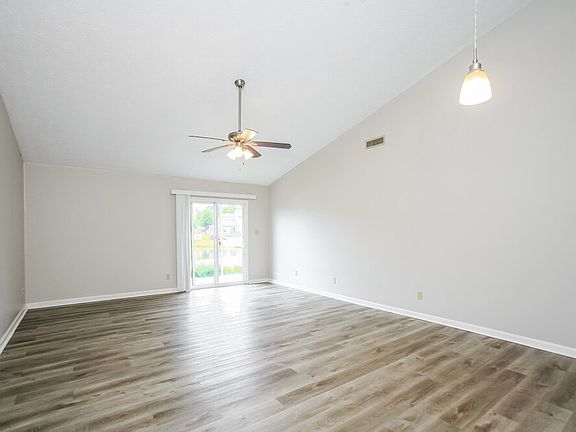 4th image of 3420 Cold Harbor Dr