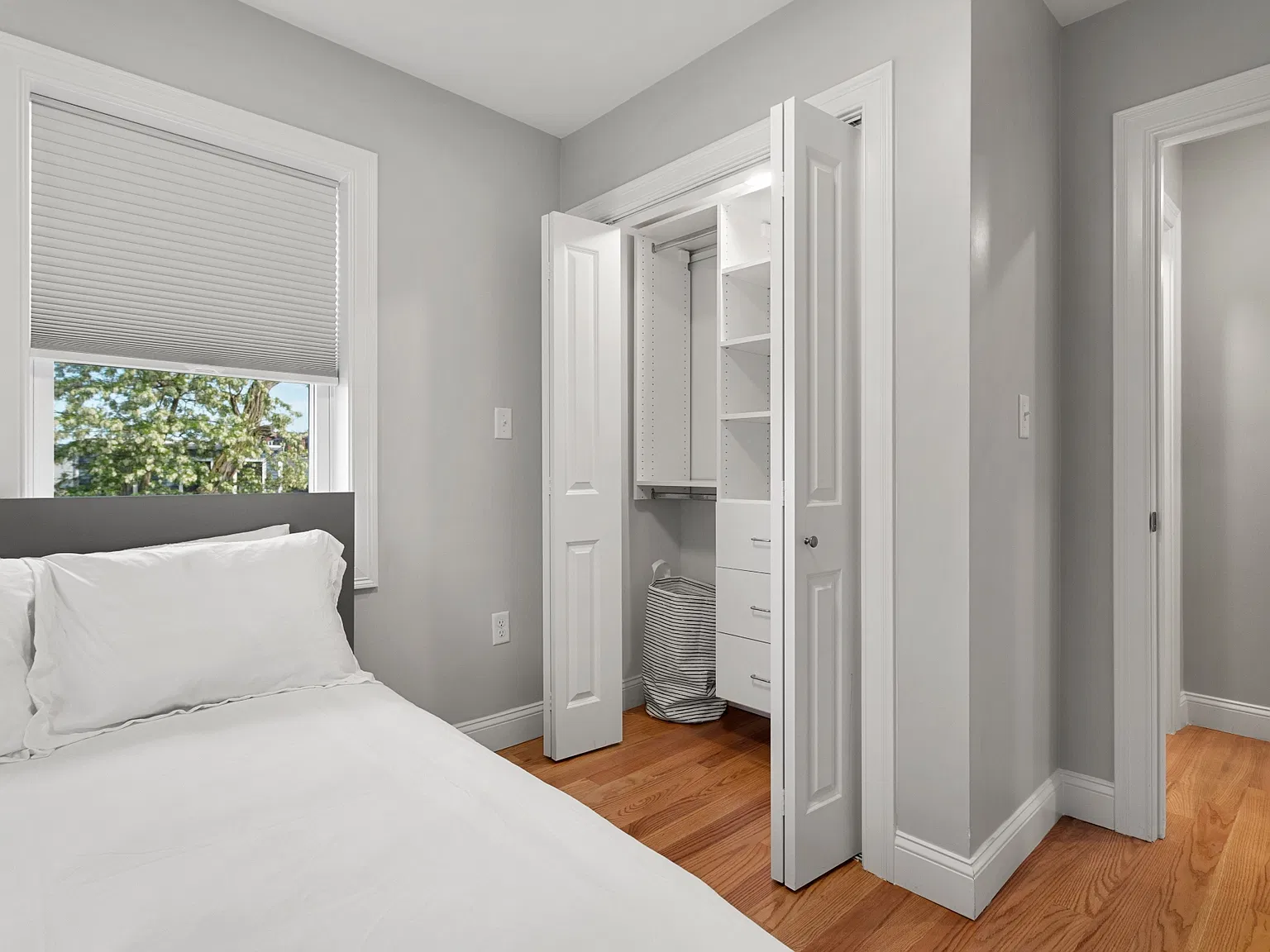 1 bed, 700 sqft, $1,800 — Photo 1