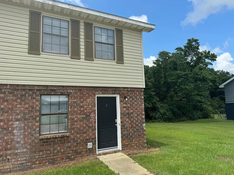 1st image of 320 Mona Dr Unit 4
