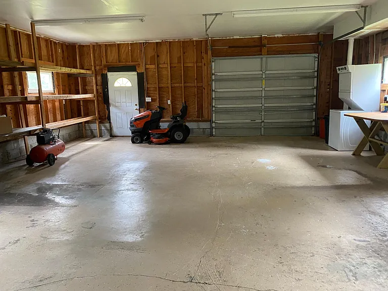 150 Lake Rd — Photo 27