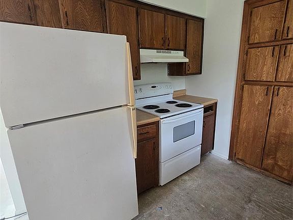 5th image of 521 Libra St