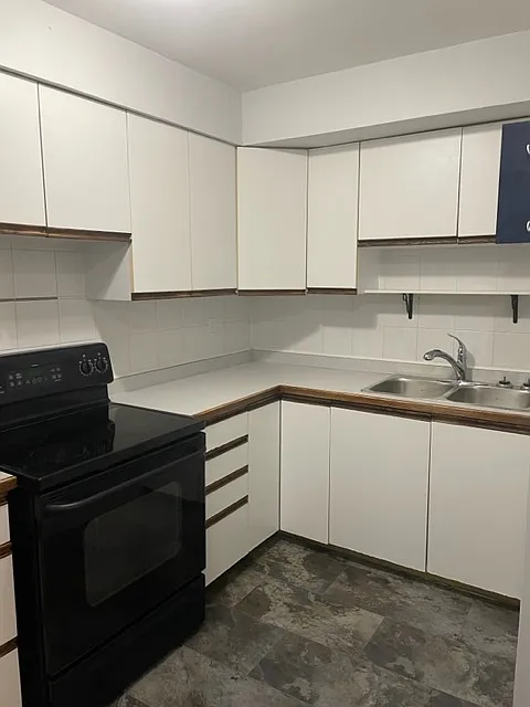 3 bed, 1.5 bath, 1100 sqft, $2,150 — Photo 3