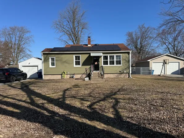 3831 Clough Ave, Highland, IN 46322