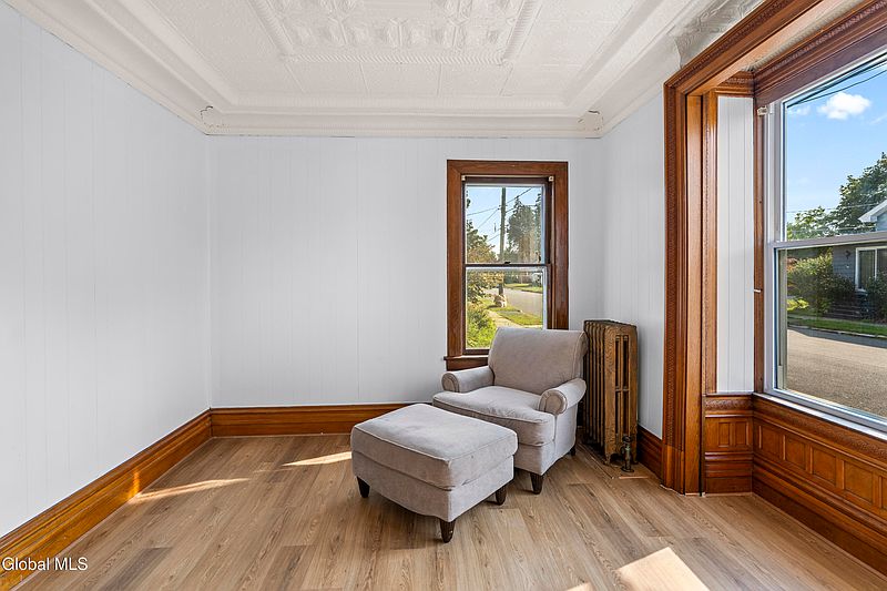 5th image of 48 Masten Avenue