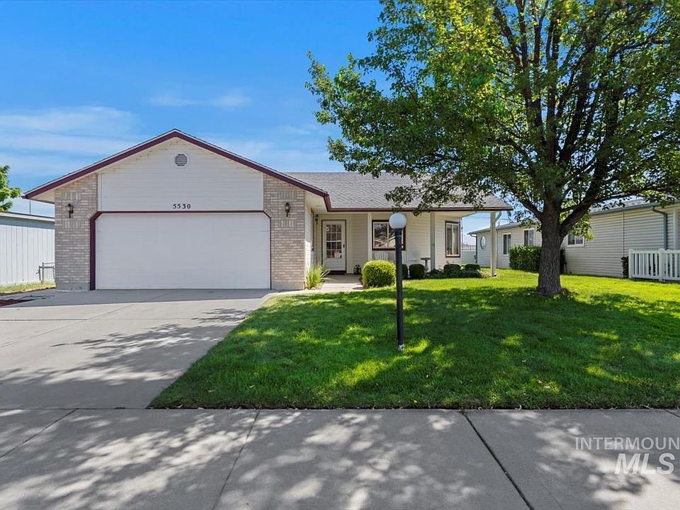 1st image of 5530 N Willowlawn Way