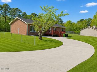 200 Carolina Dr, Jacksonville, NC 28546