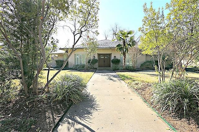 1st image of 5026 Willow Ln