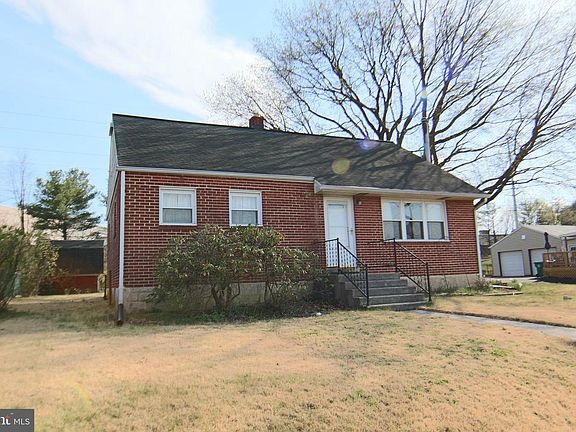 2nd image of 22 Carolyn St
