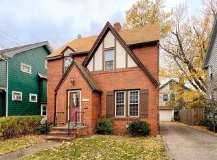 2252 S Taylor Rd, Cleveland, OH 44118