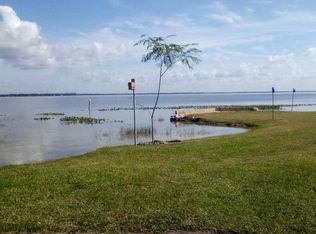 285 S Lake Ave #25, Frostproof, FL 33843