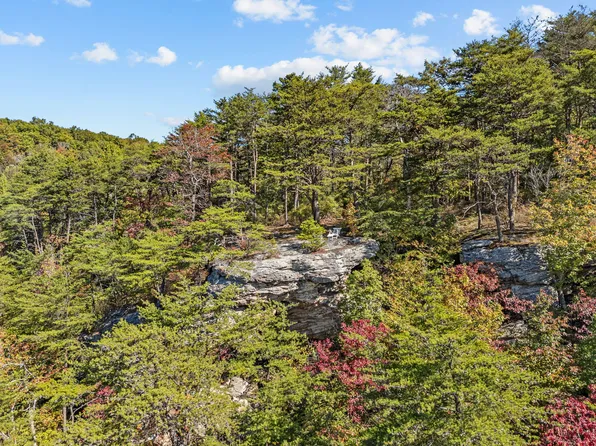 926 Montlake Rd, Soddy Daisy, TN 37379