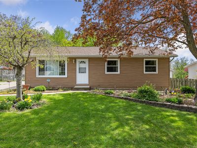 1721 Woodside Ct NW, Cedar Rapids, IA, 52405