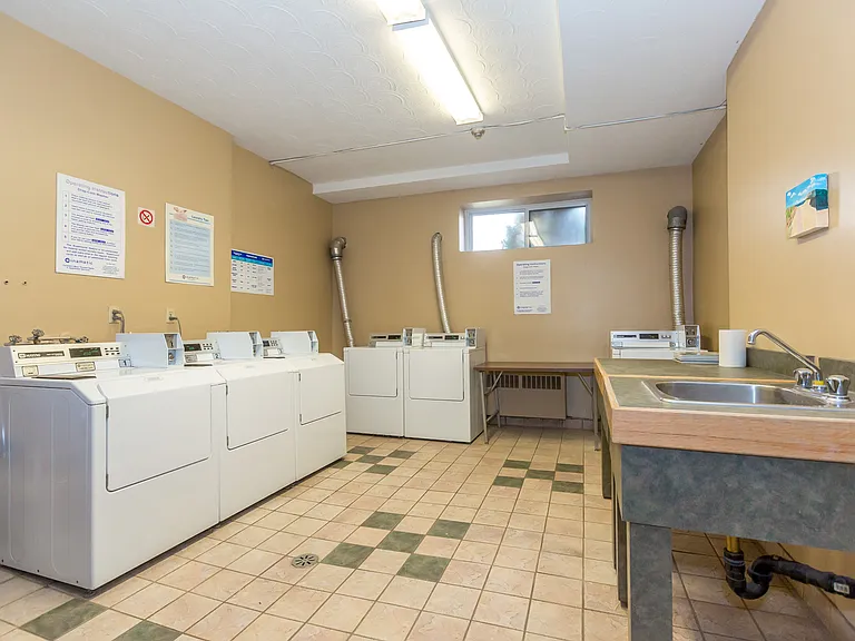 444 Kerr St — Photo 14