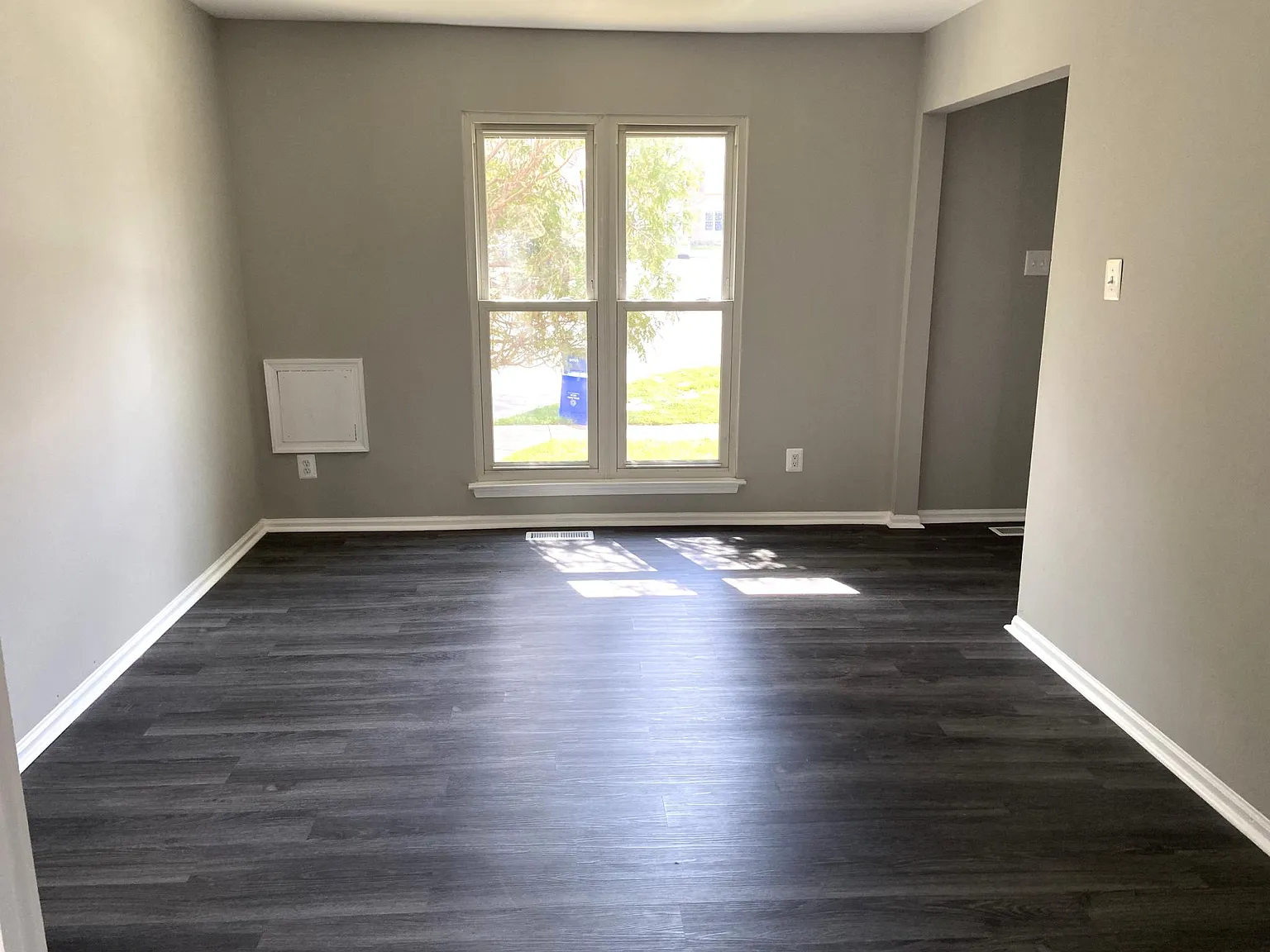 3 bed, 3.5 bath, 1760 sqft, $2,750 — Photo 2
