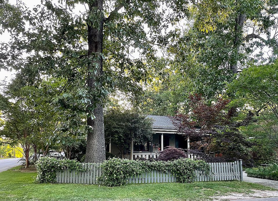 Corner lot with fence