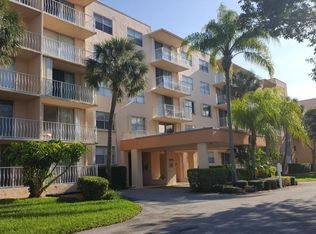 470 Executive Center Dr APT 2G, West Palm Beach, FL 33401