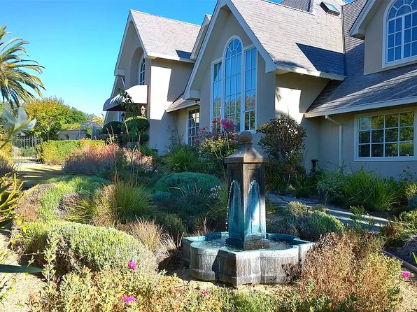 82 McNear Dr, San Rafael, CA 94901