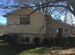 5517 Queen Anne Rd, Charlotte, NC 28217