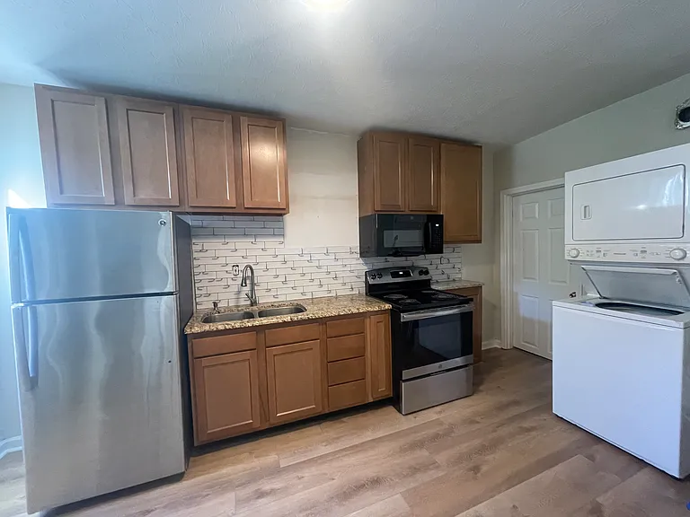 1417 Rufer Ave — Photo 9