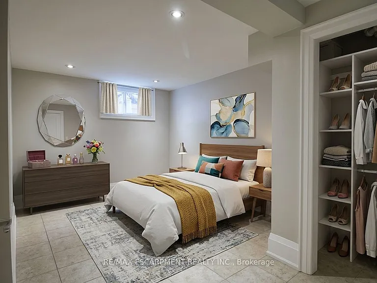70 Spadina Ave #3 — Photo 10