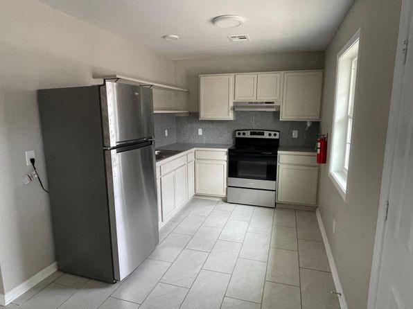 611 Natchitoches St #A