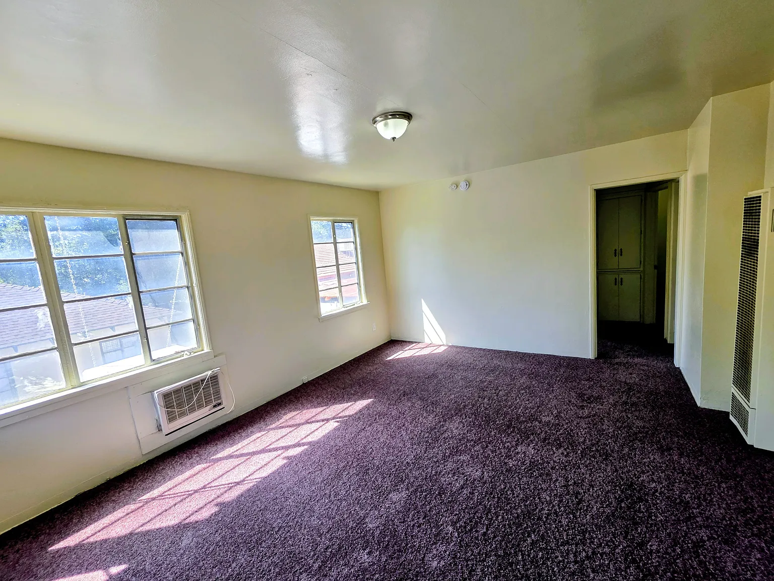 2 bed, 950 sqft, $1,750 — Photo 3