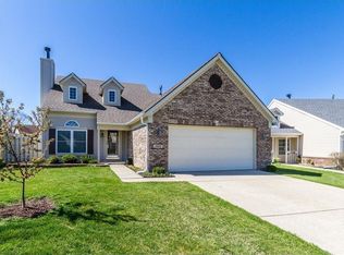 10812 Washington Bay Dr, Fishers, IN 46037