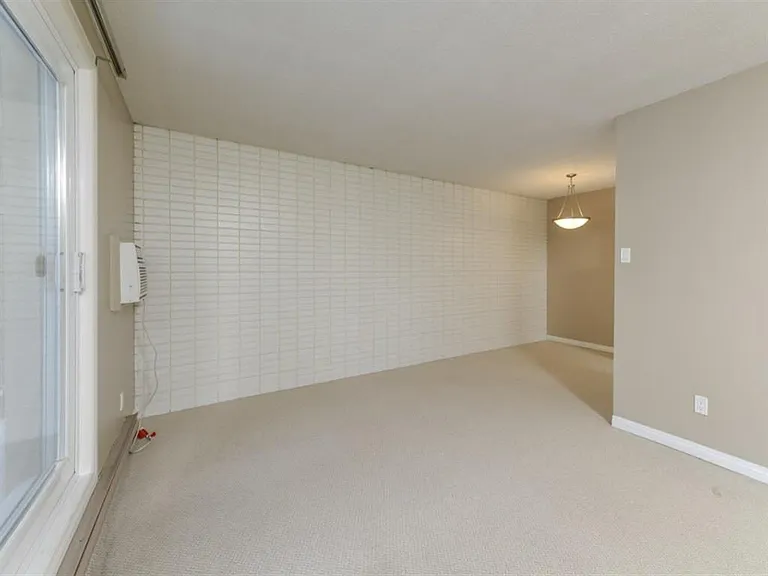 1000 Markham Rd — Photo 9