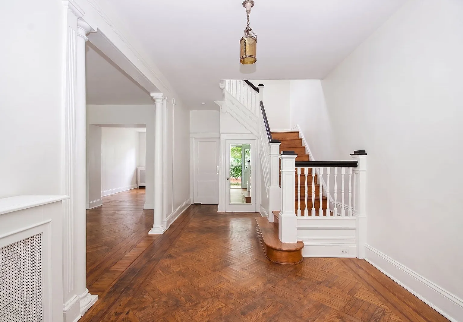 2027! Off Campus Charles Village 4bd/1ba Home with W/D, HW and more! — Photo 1