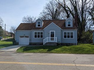 1632 Monument Rd NW, Canton, OH 44703