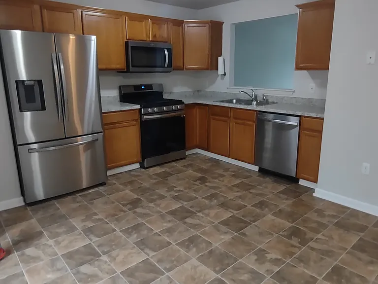 149 Ben Blvd — Photo 4