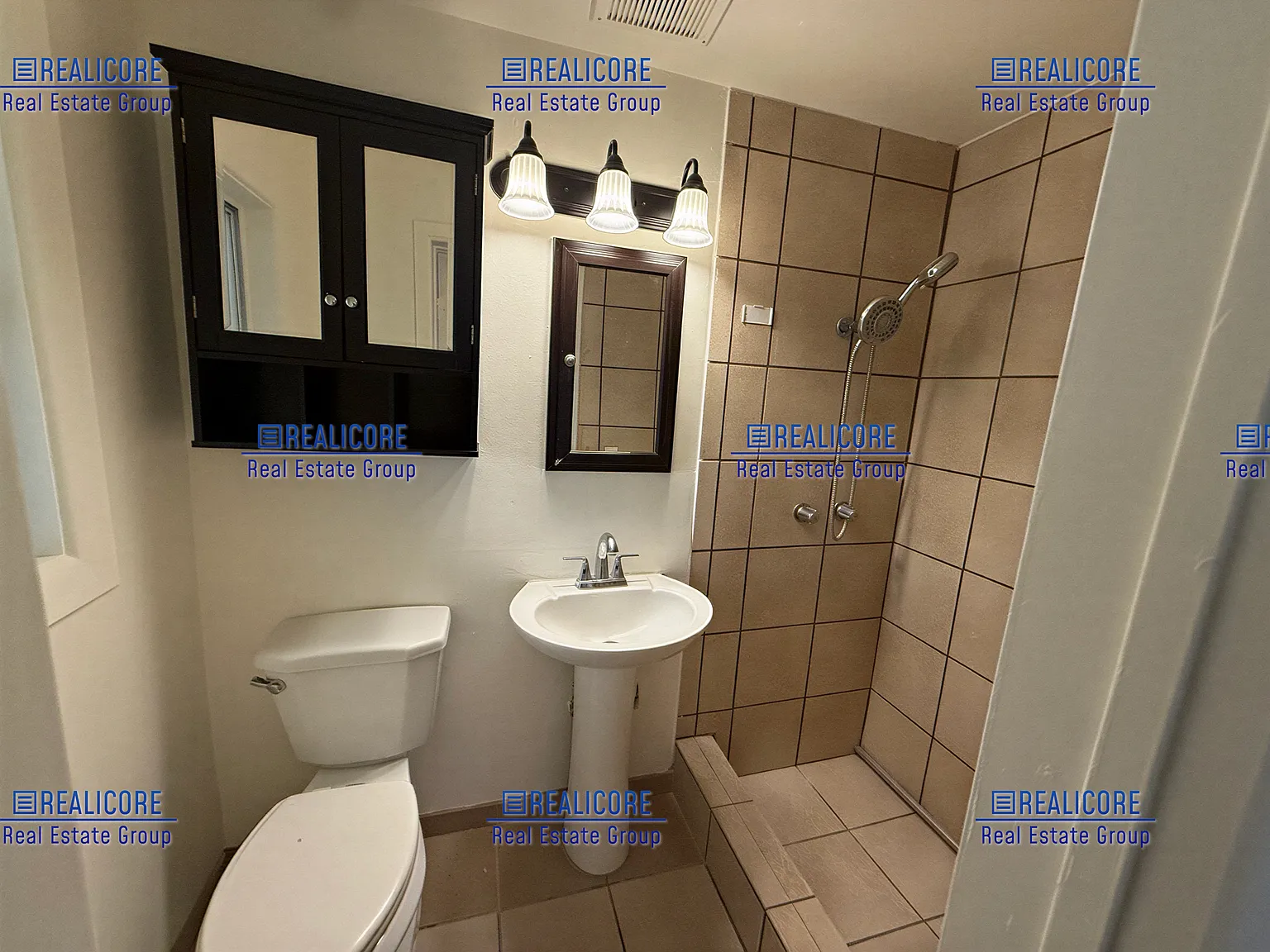 1 bed, 700 sqft, $1,695 — Photo 3