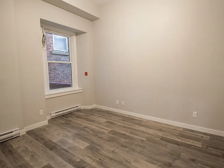 183 Princess St — Photo 26