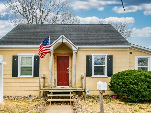 907 Birch St, Eau Claire, WI 54703