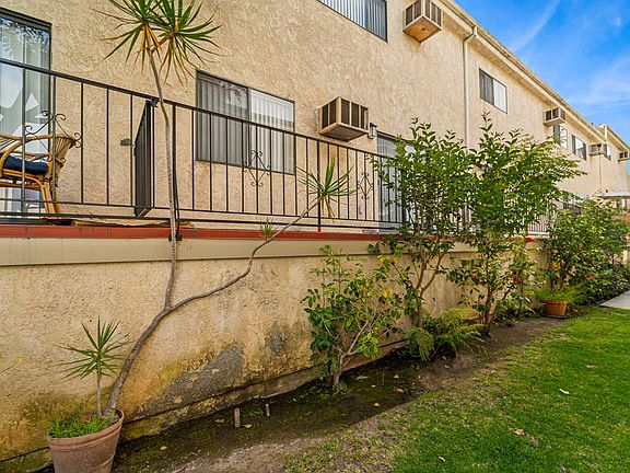 3rd image of 12433 Pacific Ave #9c8ee5275
