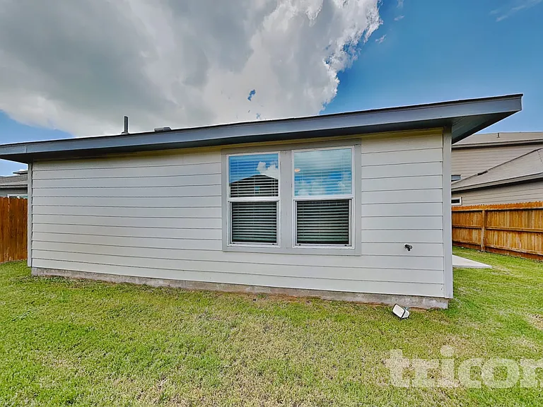 13543 Paxton Blvd — Photo 16