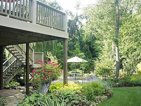 2nd image of 51194 Enchanted Oak Ct
