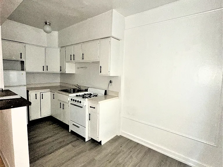 644 W Wrightwood — Photo 4
