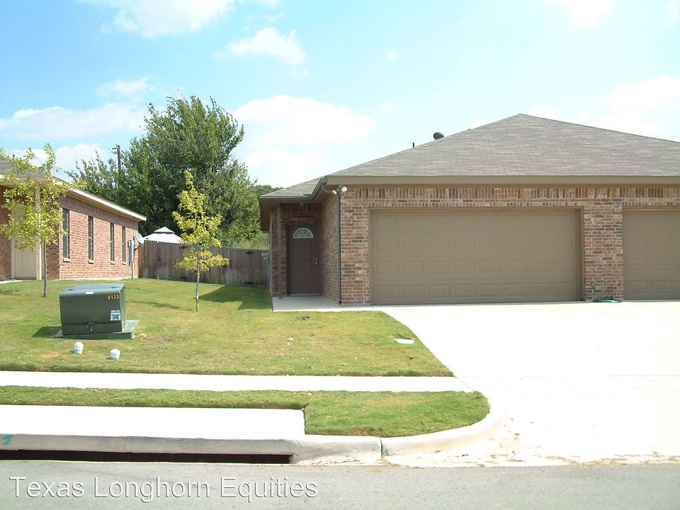 1st image of 937 Sylvia St