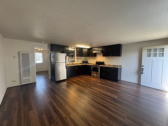 4th image of 1108 C St APT 5