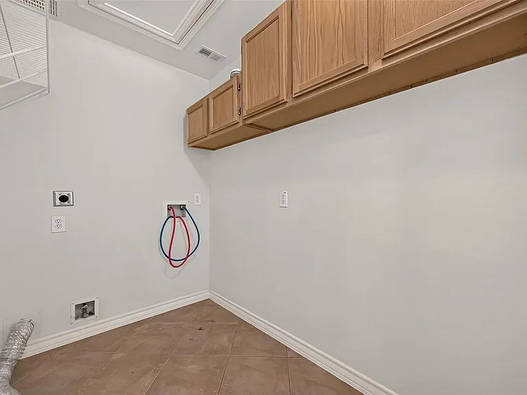 3830 Flatwood Dr — Photo 33