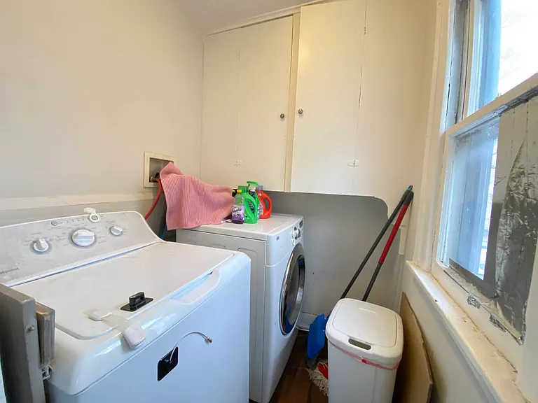70 Woodbine St #2 — Photo 6