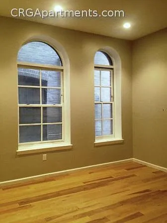 2 bed, 1.0 bath, $3,800 — Photo 3