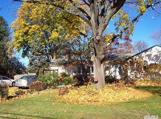 9 Brighton Pl, Huntington, NY 11743