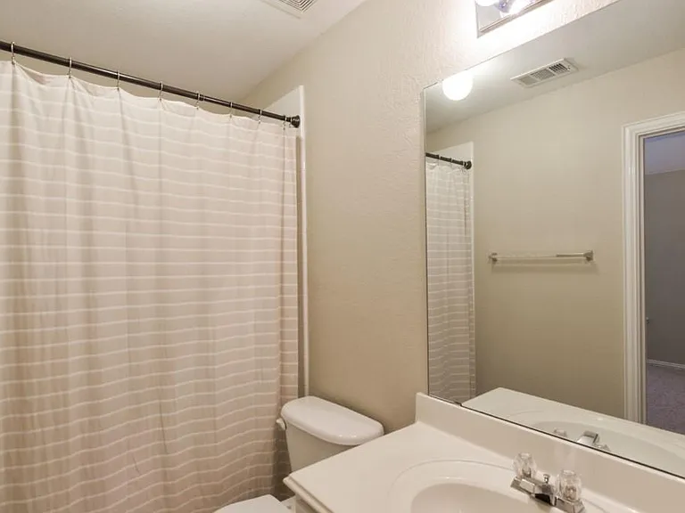 2471 Loch Haven Ct — Photo 24