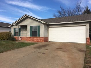 702 S Lynn St, Bristow, OK 74010