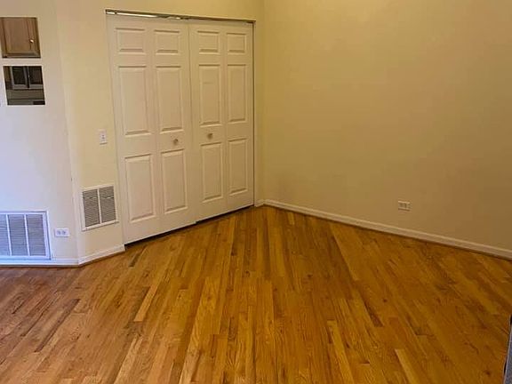 3rd image of 729 W Grand Ave #3B
