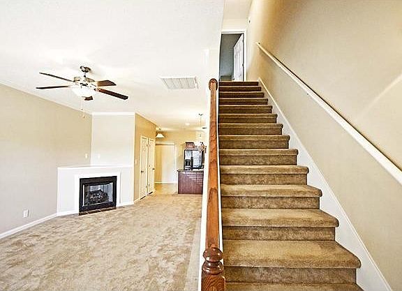 3rd image of 137 Alexander Blvd